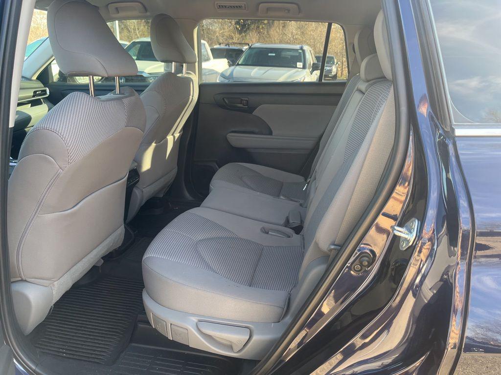used 2023 Toyota Highlander car, priced at $29,218