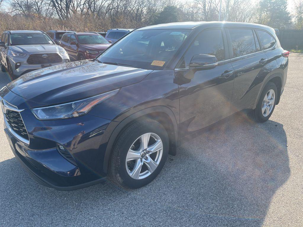 used 2023 Toyota Highlander car, priced at $29,218