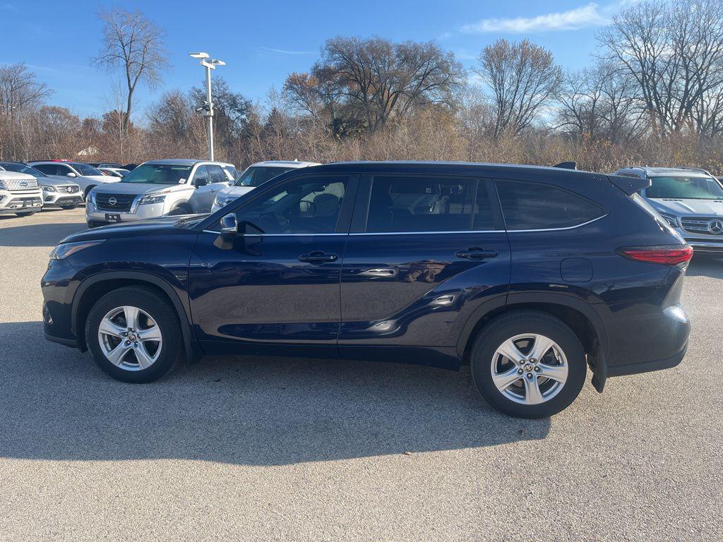 used 2023 Toyota Highlander car, priced at $29,218