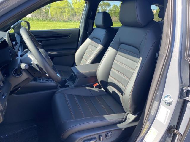 new 2025 Honda CR-V Hybrid car, priced at $39,600
