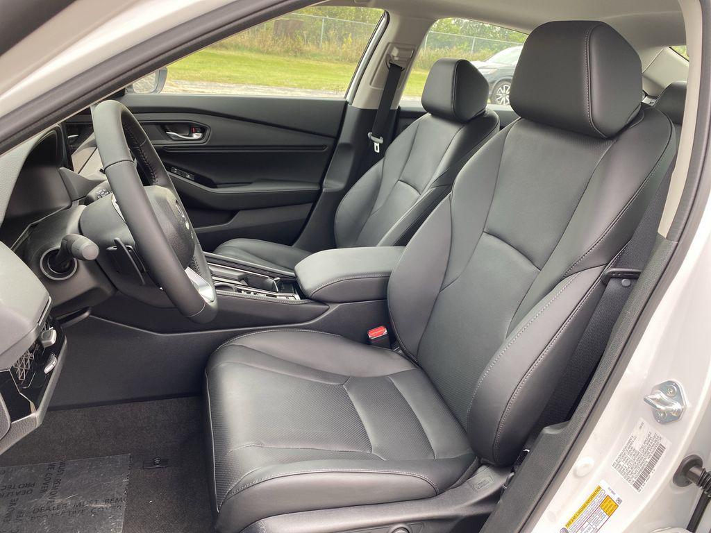 new 2025 Honda Accord Hybrid car, priced at $38,152