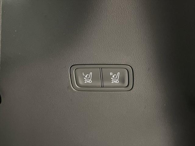 used 2024 Hyundai Santa Fe car, priced at $37,964
