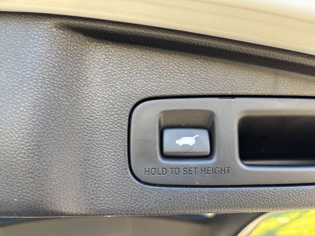 used 2022 Honda CR-V Hybrid car, priced at $29,490