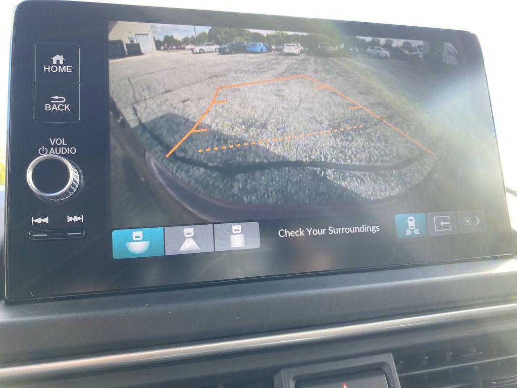 new 2025 Honda Pilot car, priced at $49,266