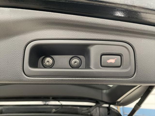 used 2020 Honda Pilot car, priced at $26,122