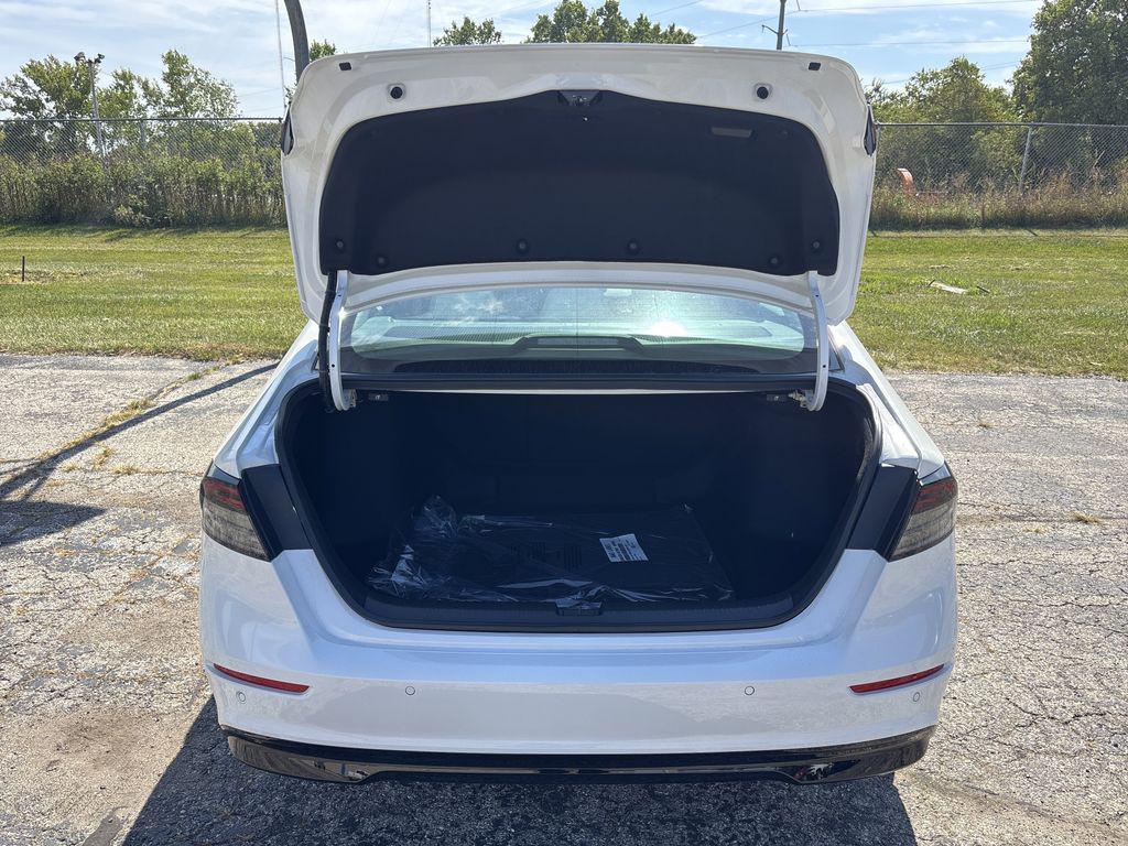 new 2025 Honda Accord Hybrid car, priced at $38,152