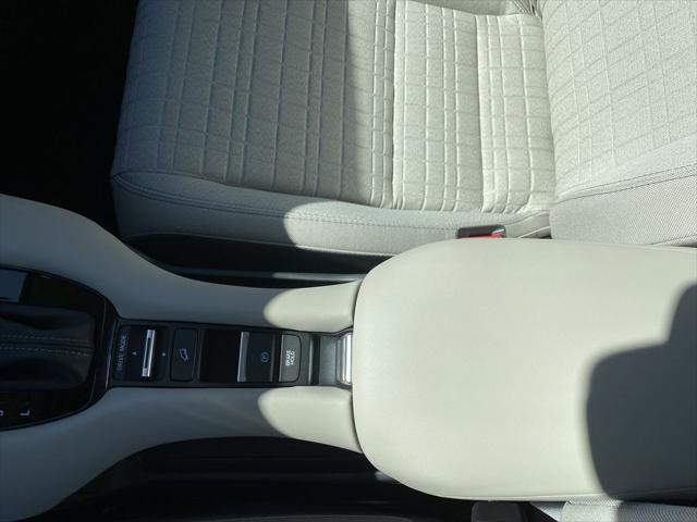 new 2025 Honda HR-V car, priced at $27,700