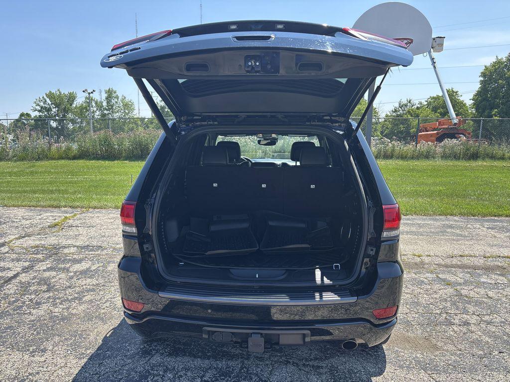 used 2021 Jeep Grand Cherokee car, priced at $23,494