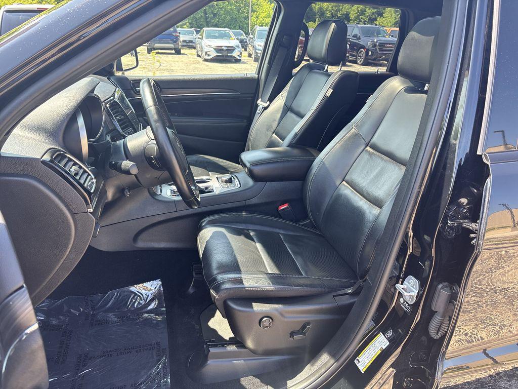 used 2021 Jeep Grand Cherokee car, priced at $23,494