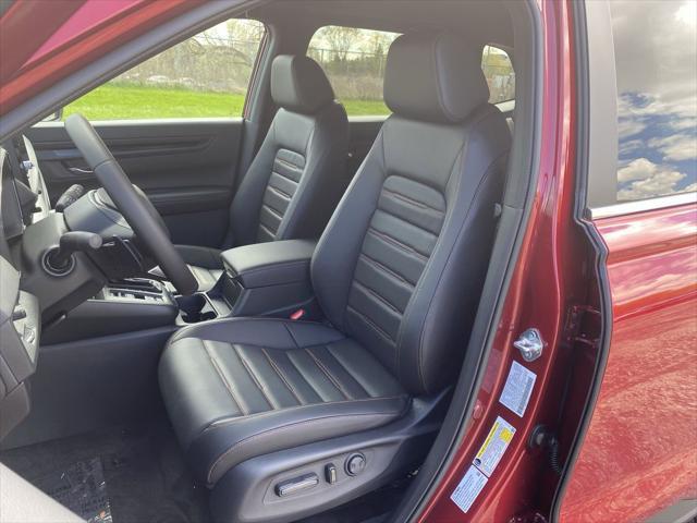 new 2025 Honda CR-V Hybrid car, priced at $39,600