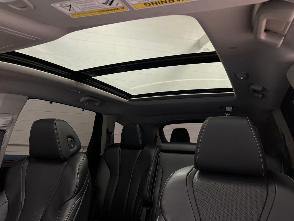 used 2023 Acura MDX car, priced at $38,900