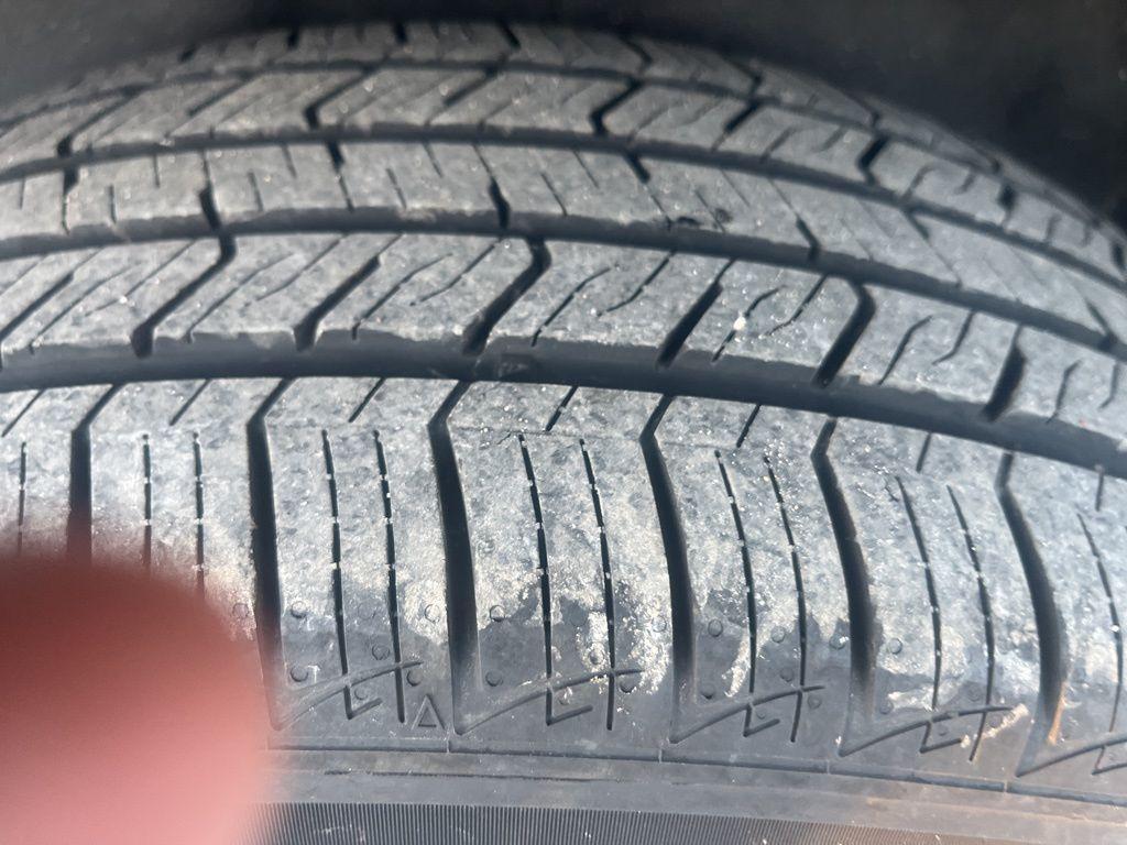 used 2021 GMC Acadia car, priced at $17,500