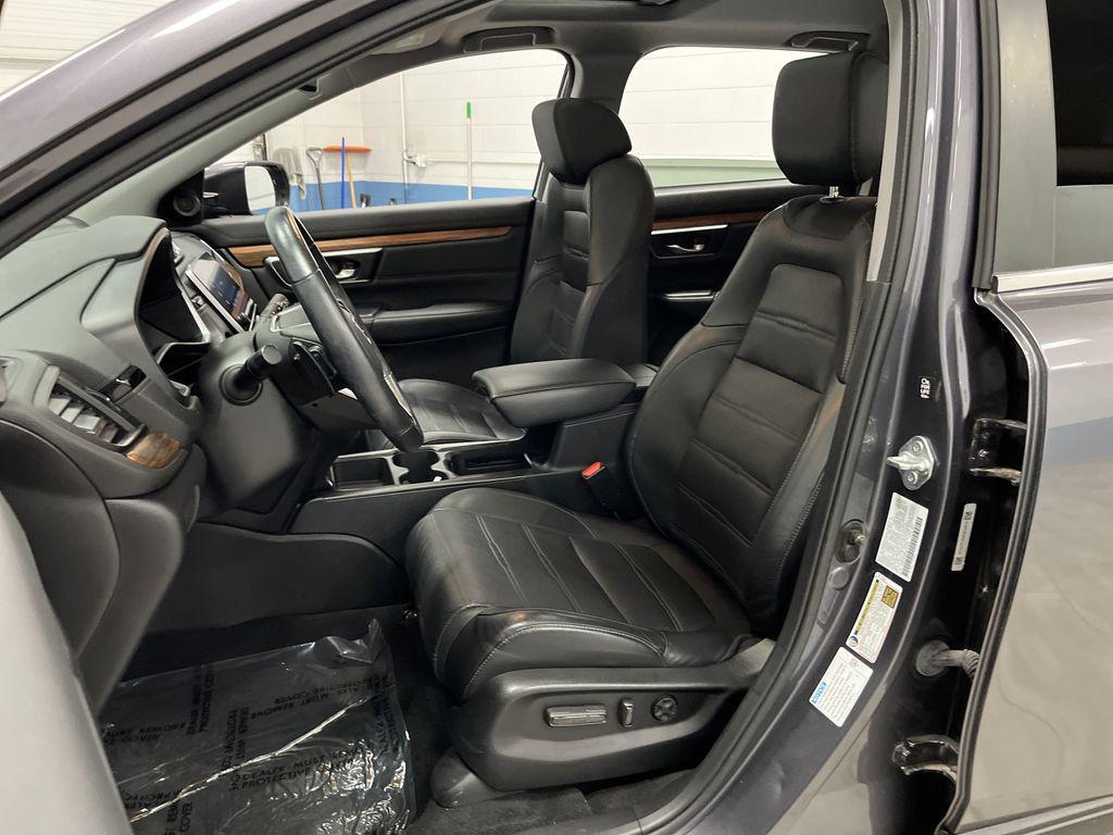 used 2022 Honda CR-V Hybrid car, priced at $28,900