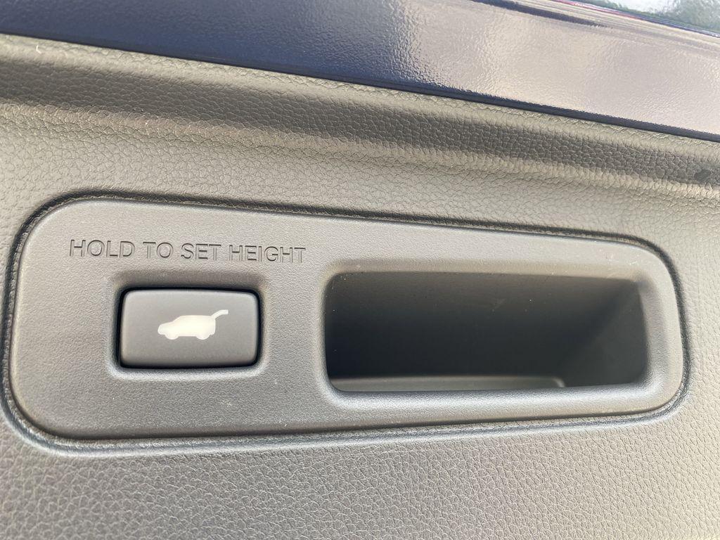 new 2025 Honda Pilot car, priced at $47,250