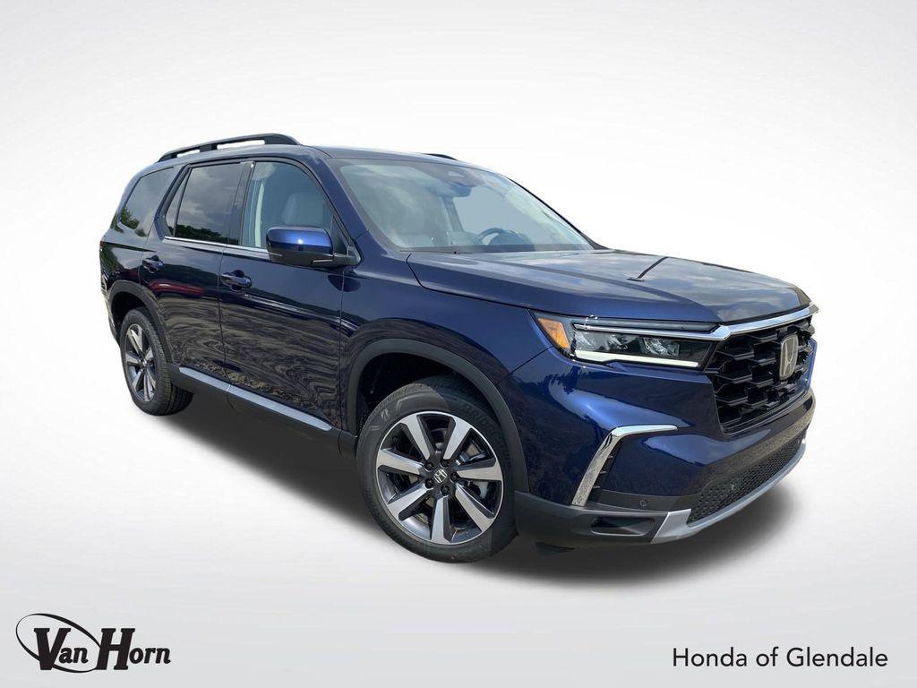new 2025 Honda Pilot car, priced at $47,250