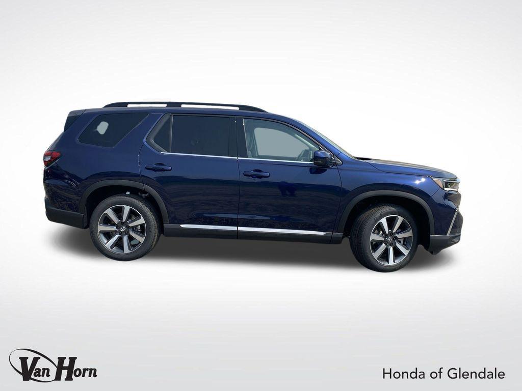 new 2025 Honda Pilot car, priced at $47,250