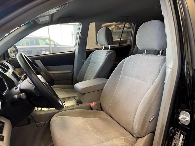 used 2008 Toyota Highlander car, priced at $9,998