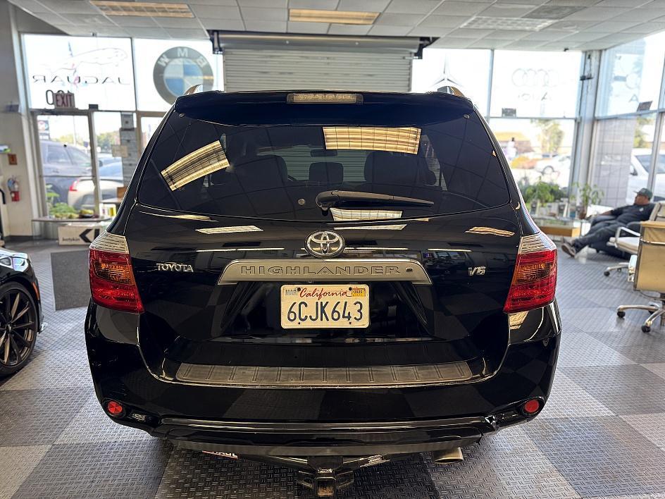 used 2008 Toyota Highlander car, priced at $8,498