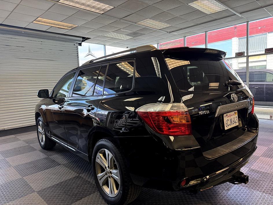 used 2008 Toyota Highlander car, priced at $8,498