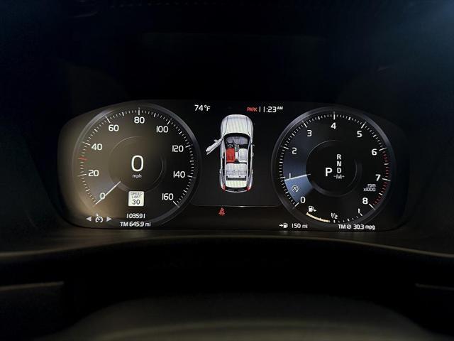 used 2021 Volvo XC40 car, priced at $17,998