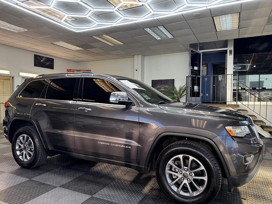 used 2015 Jeep Grand Cherokee car, priced at $12,998