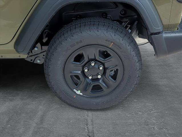 new 2025 Jeep Wrangler car, priced at $37,686