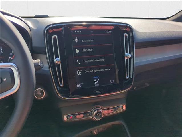 used 2019 Volvo XC40 car, priced at $21,526