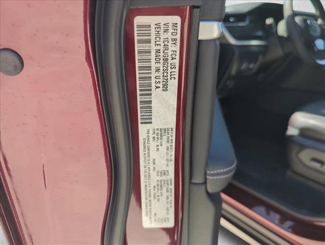 new 2025 Jeep Grand Cherokee car, priced at $42,019