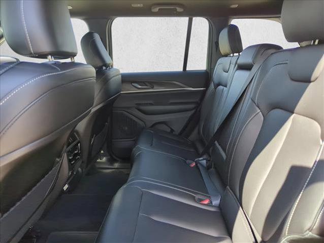 new 2025 Jeep Grand Cherokee car, priced at $42,019