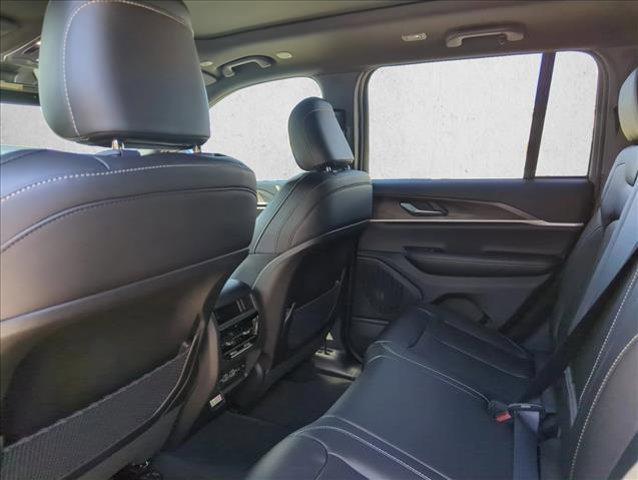 new 2025 Jeep Grand Cherokee car, priced at $42,019