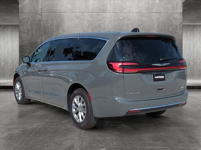 new 2025 Chrysler Pacifica car, priced at $44,492