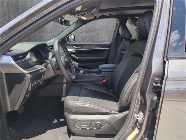 new 2025 Jeep Grand Cherokee L car, priced at $48,298