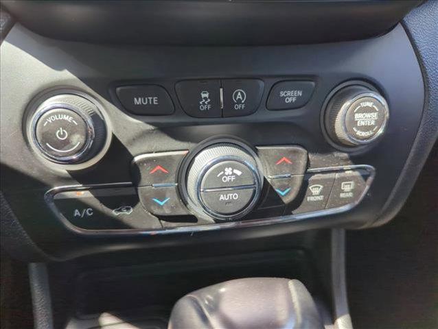 used 2020 Jeep Cherokee car, priced at $17,791