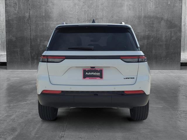 new 2025 Jeep Grand Cherokee car, priced at $42,949
