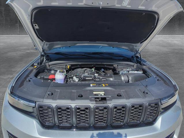 new 2025 Jeep Grand Cherokee car, priced at $49,104