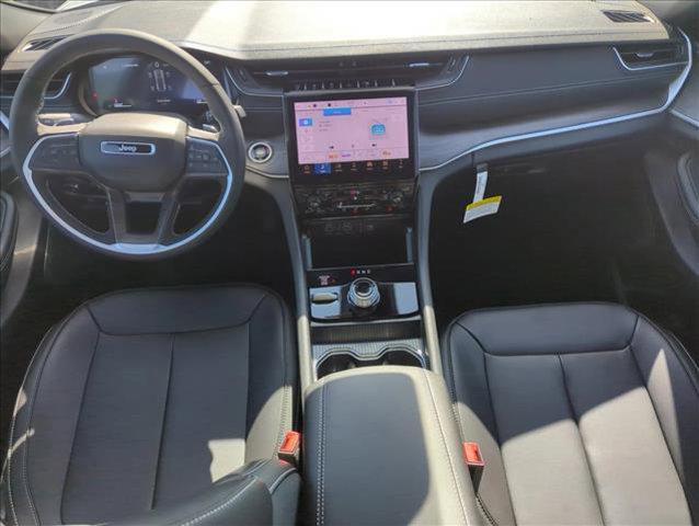 new 2025 Jeep Grand Cherokee car, priced at $49,104