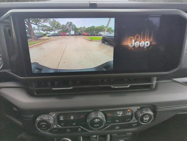 new 2025 Jeep Gladiator car, priced at $45,880