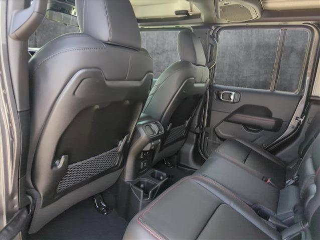 new 2025 Jeep Gladiator car, priced at $52,264
