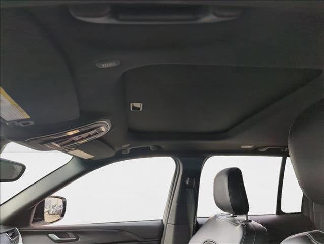 used 2023 Jeep Grand Cherokee car, priced at $29,994