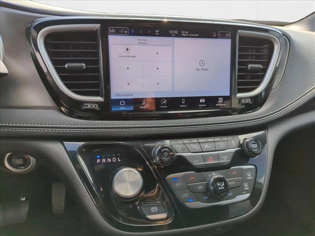 new 2025 Chrysler Pacifica car, priced at $41,042