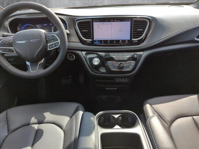 new 2025 Chrysler Pacifica car, priced at $42,842