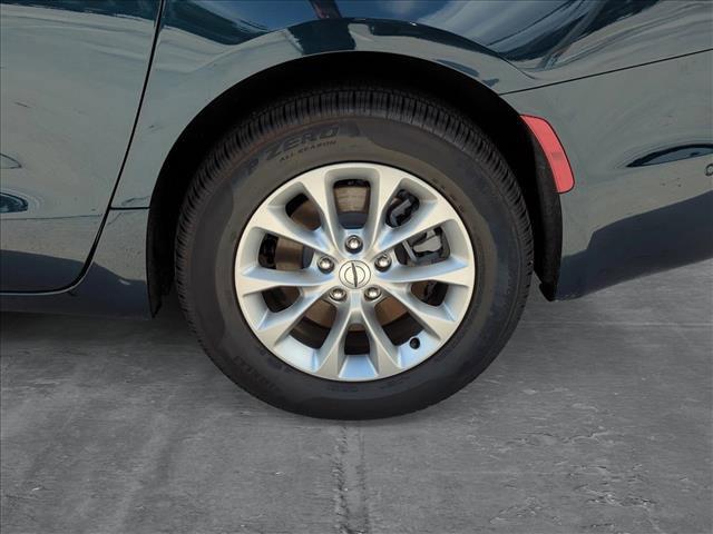 new 2025 Chrysler Pacifica car, priced at $42,842