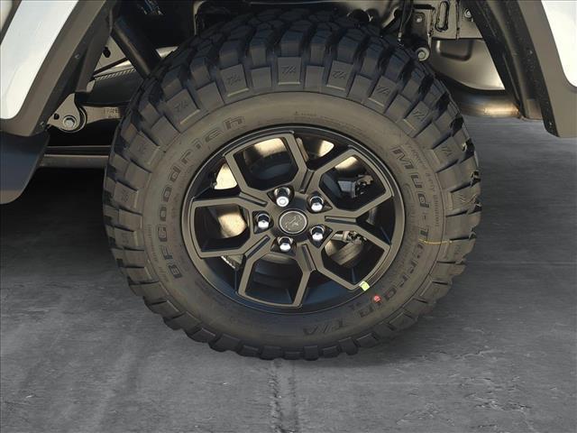 new 2025 Jeep Gladiator car, priced at $45,030