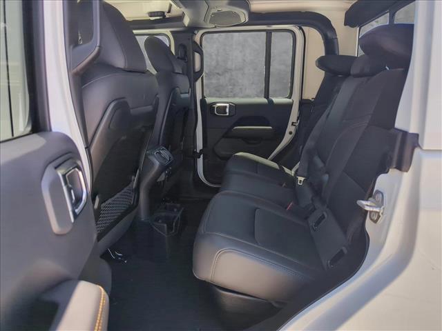 new 2025 Jeep Gladiator car, priced at $45,030