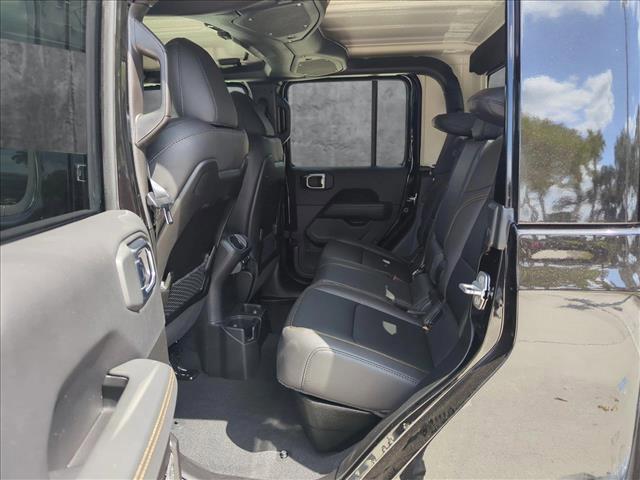 new 2025 Jeep Gladiator car, priced at $44,130