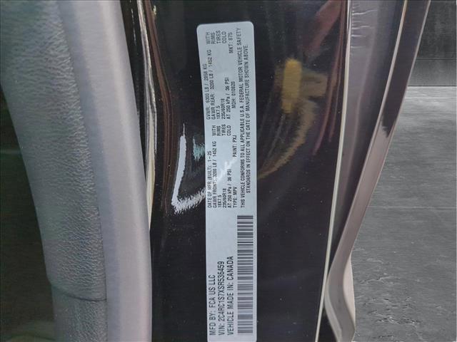 new 2025 Chrysler Pacifica Hybrid car, priced at $52,658