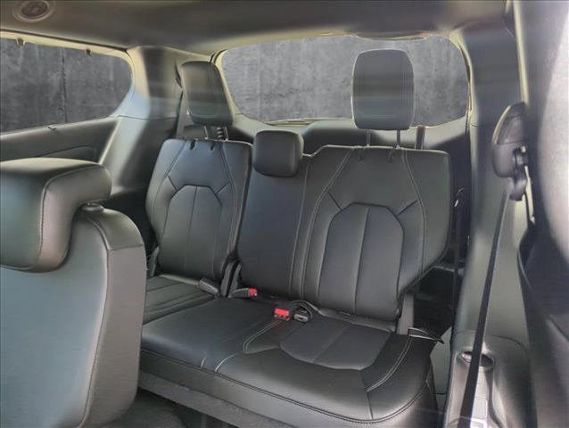new 2025 Chrysler Pacifica car, priced at $45,657