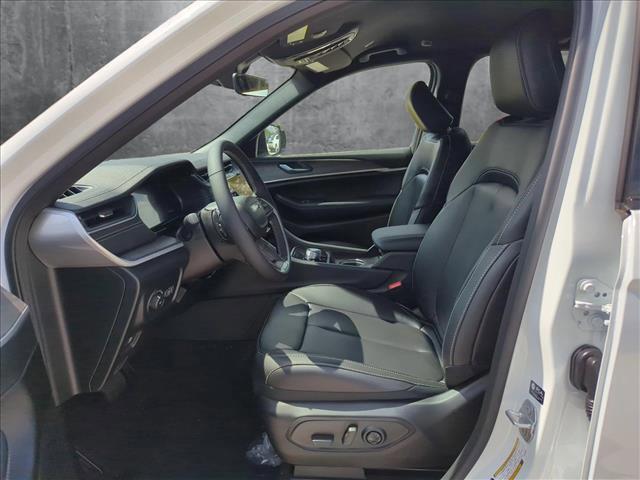 new 2025 Jeep Grand Cherokee car, priced at $45,755