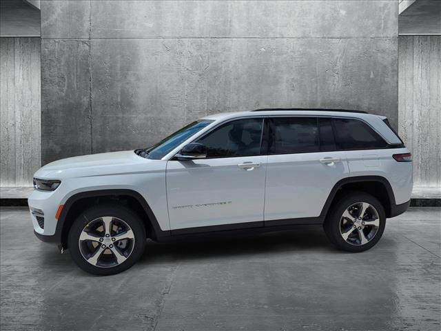 new 2025 Jeep Grand Cherokee car, priced at $45,755