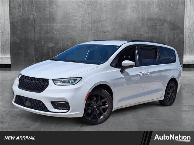 used 2023 Chrysler Pacifica car, priced at $28,992